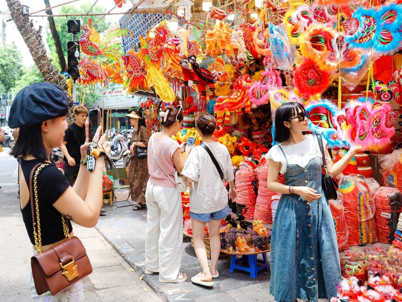 tao-dang-duoi-pho-trung-thu